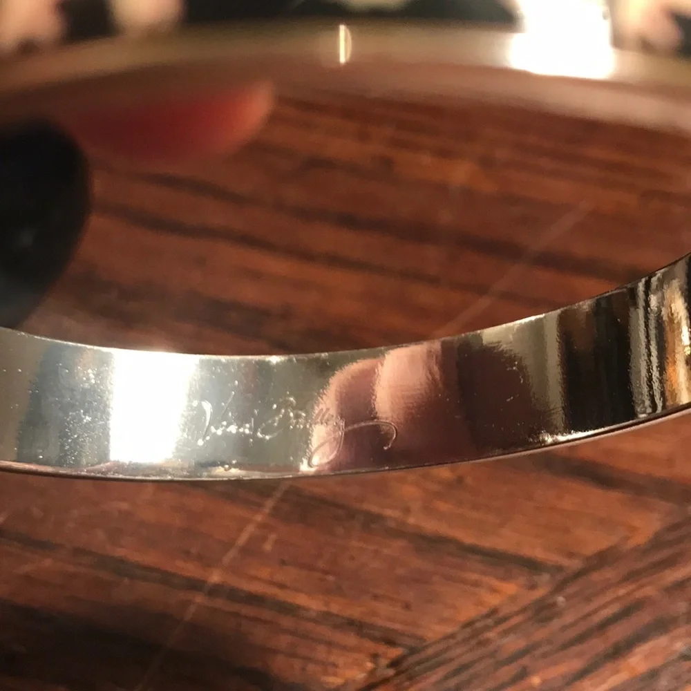 Vera Bradley elephant metal bangle